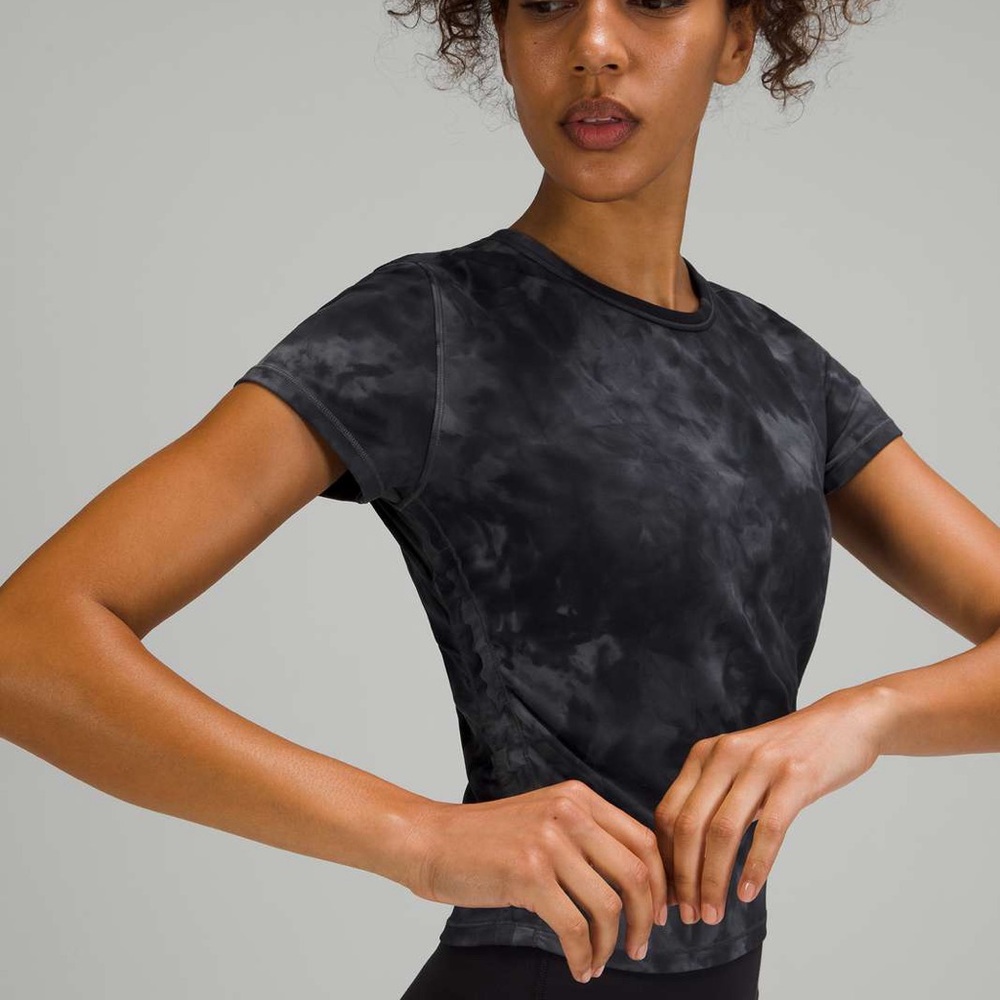 Women's Black Tie-Dye Top nulu gray white crop shirt soft 2 small lululemon
